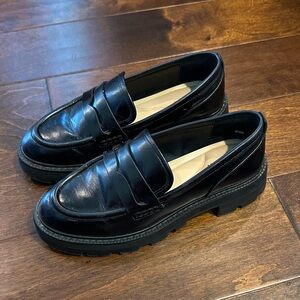Gianni Bini leather loafer